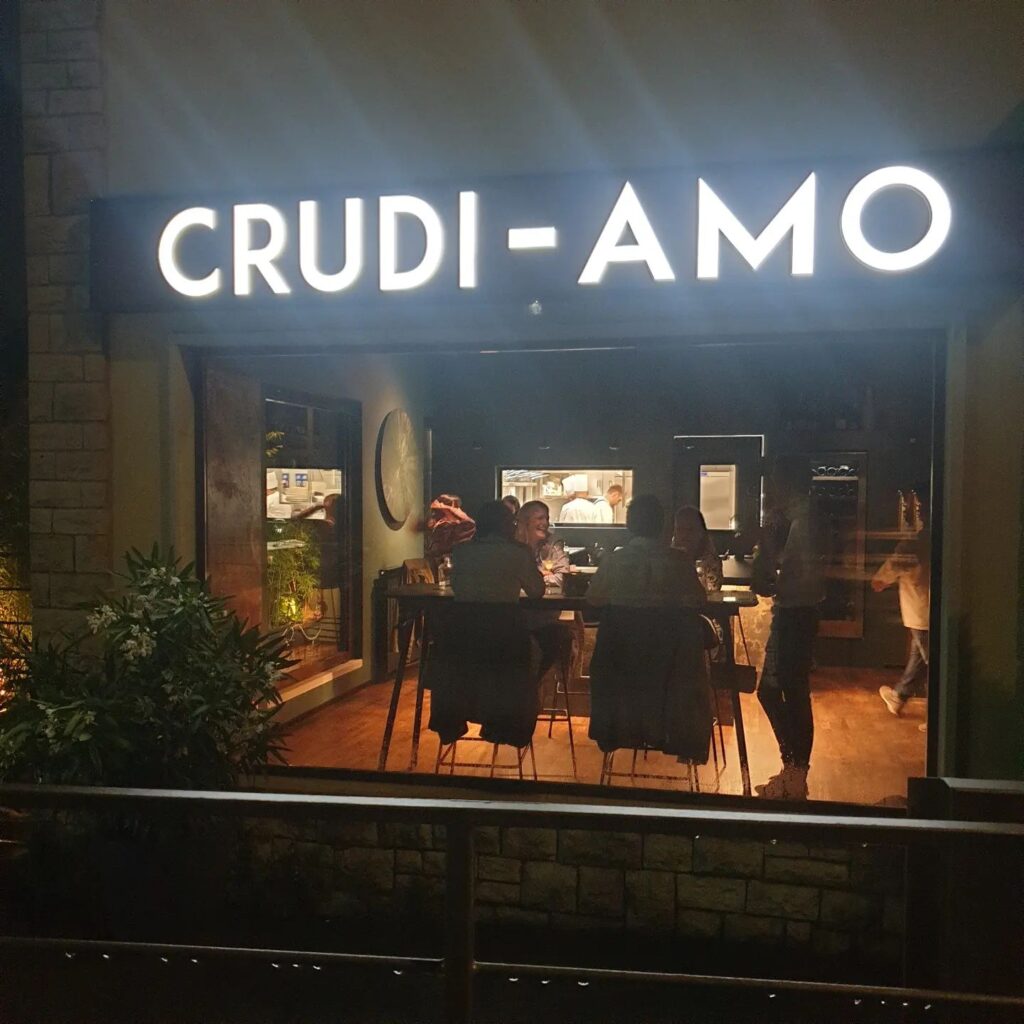 architettura d'interni ristorante crudiamo