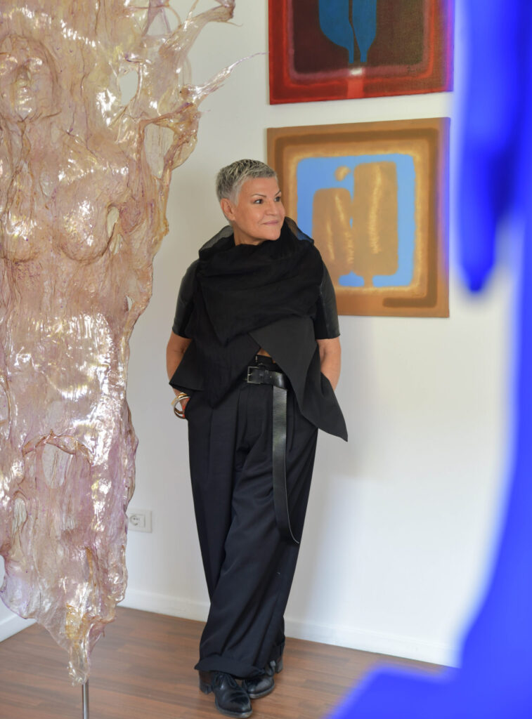 rossana pedrali nella galleria d'arte